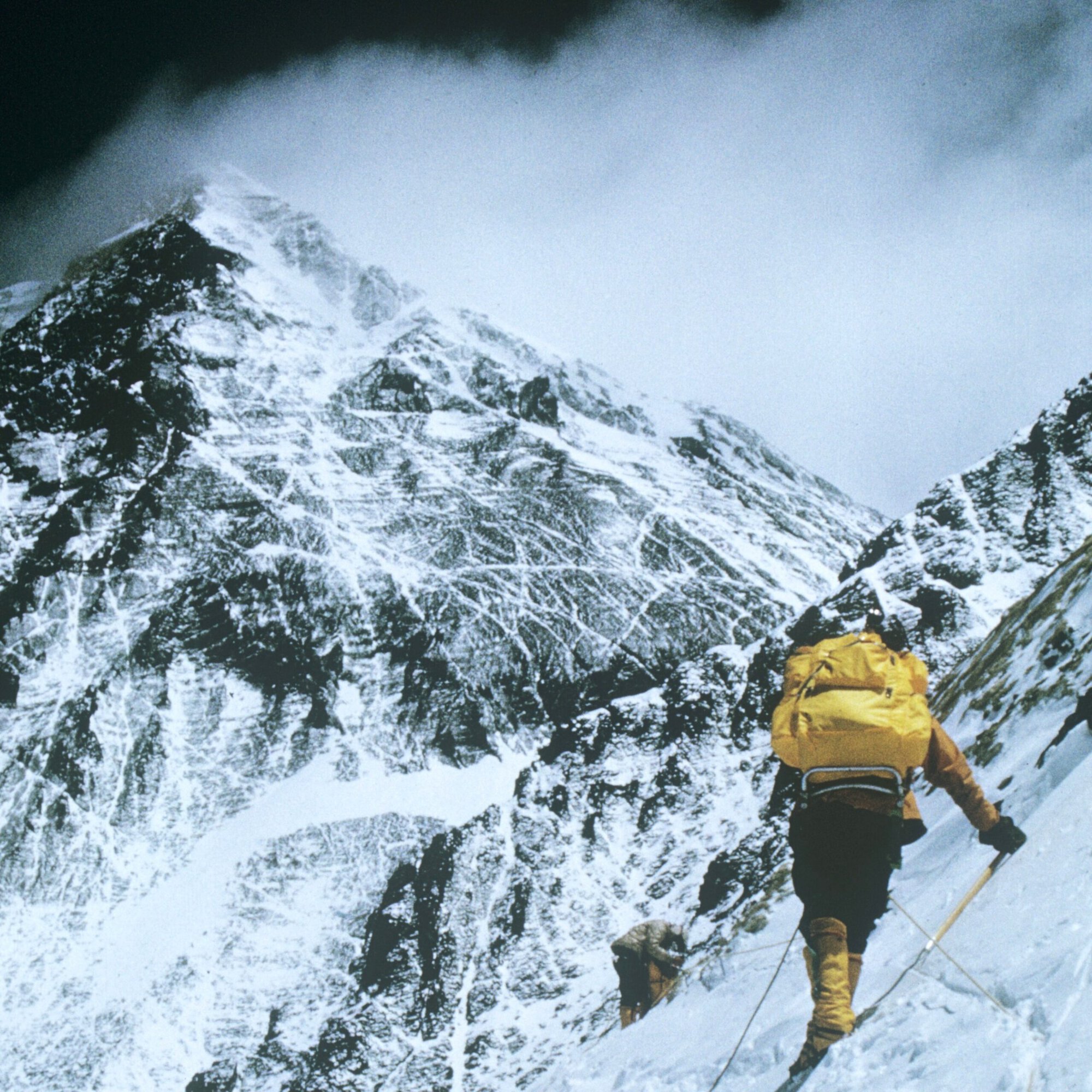 Fulbrighters on Everest: The Triumph of the American Spirit